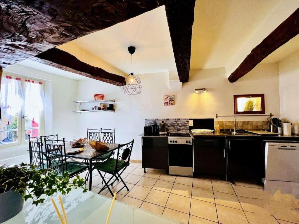 La Terrasse D'olea, Au Coeur Du Village *